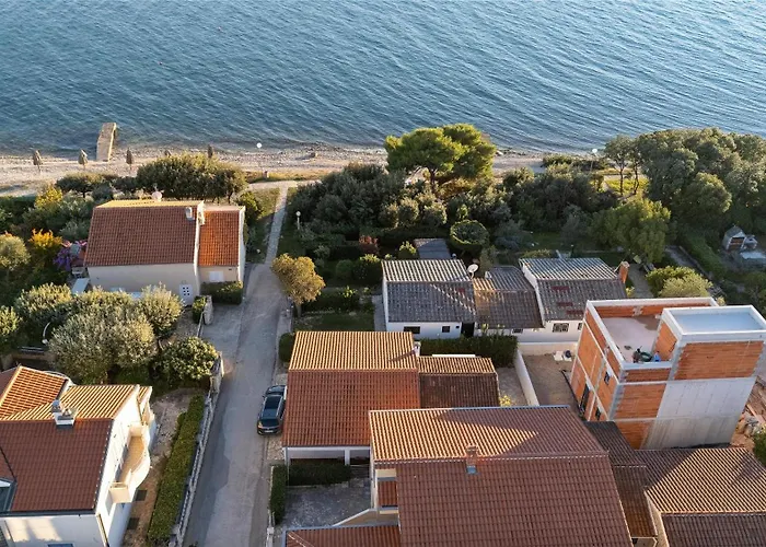 Marina Apartment *