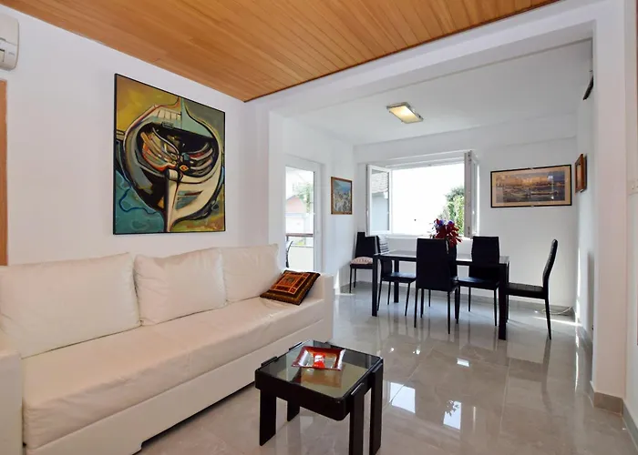 Marina Lägenhet Petrcane